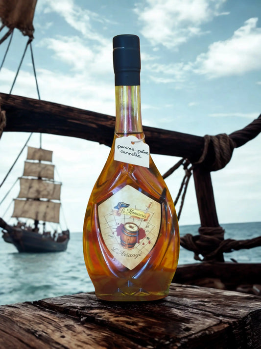 bouteille Le Manuscris – Rhum arrangé artisanal  Poire, Pomme, Cannelle & Vanille - 500 ml - 28% vol.